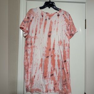 Tie-Dye Short Sleeve T Shirt dress in Coral and White